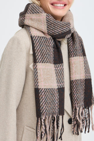 b.young Walvia Scarf