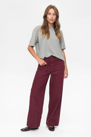 Numph Brooklyn Solid Jeans