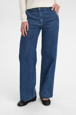 Numph Amber Short Length Jeans