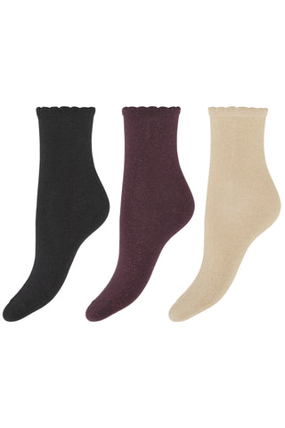 b.young Byvilaine Box of Socks