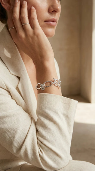 Envy Large Loop T-bar Bracelet