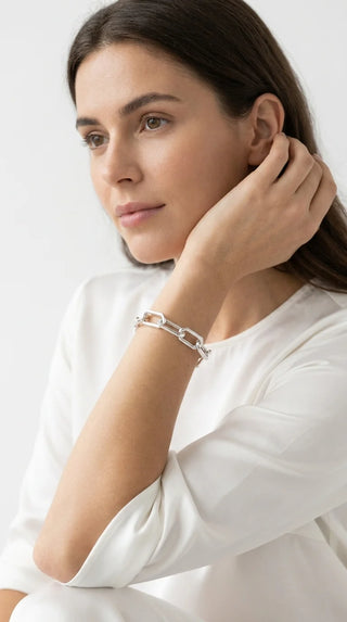 Envy link T-bar bracelet