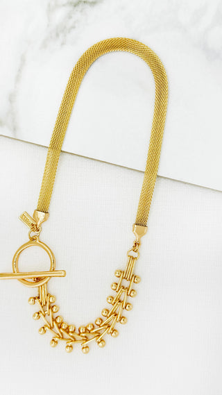 Envy Short Mesh Chain and Bar Design Necklace