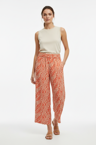 Joella Cropped Trousers - Fiesta on Model